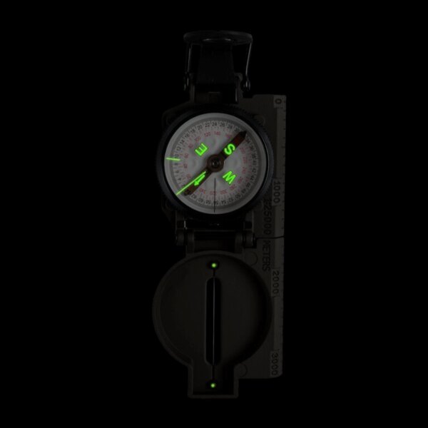Kompas Ranger MK2 Helikon-Tex® se svítícími prvky pro noční orientaci. Foto: Helikon-Tex, Rigad