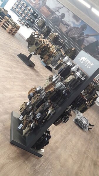 Outdoor a army prodejna Olomouc