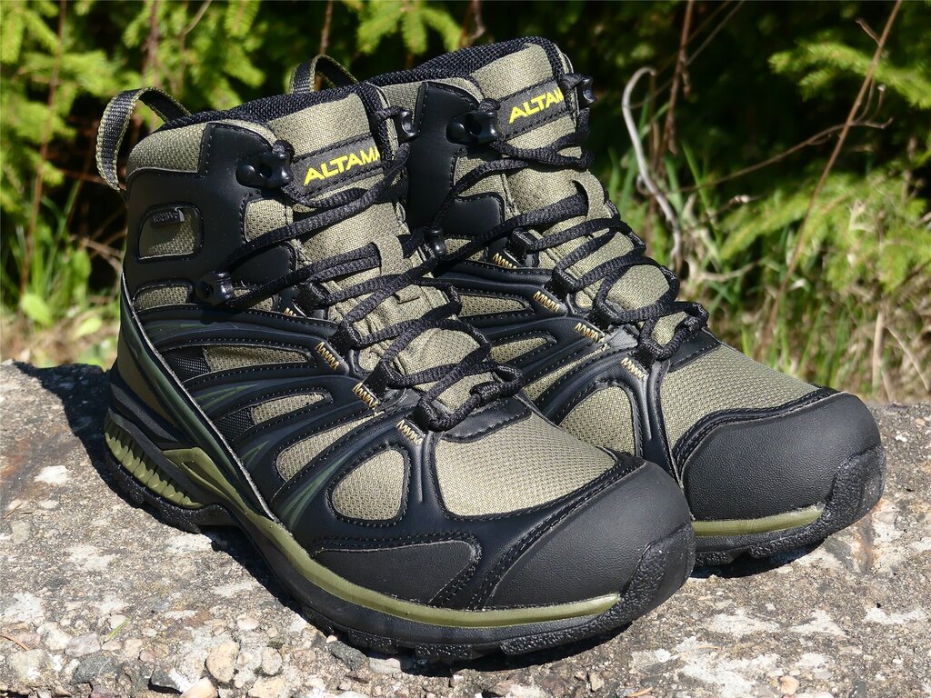 Obuv Altama® Aboottabad Trail Mid WP